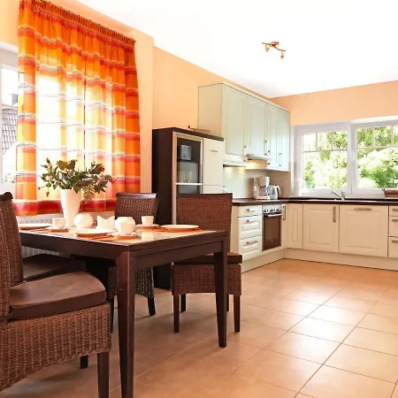 Reihenhaeuser Haus Utkiek تيميندورفير